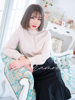 ���y����